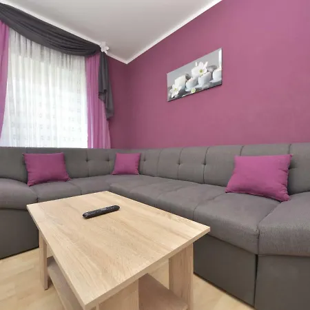 Lamesic-2 Apartamento Vir